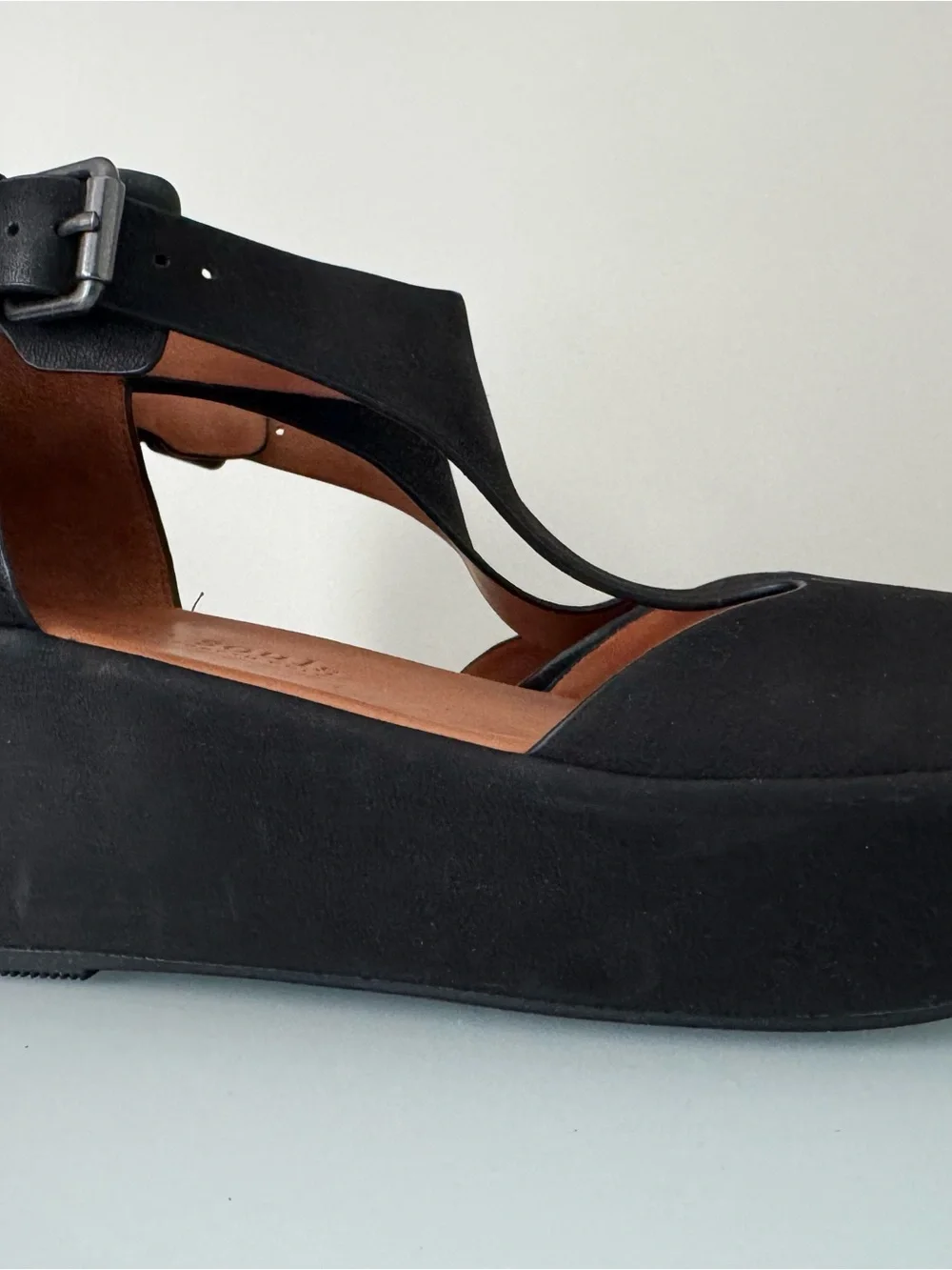 Kenneth Cole black strap